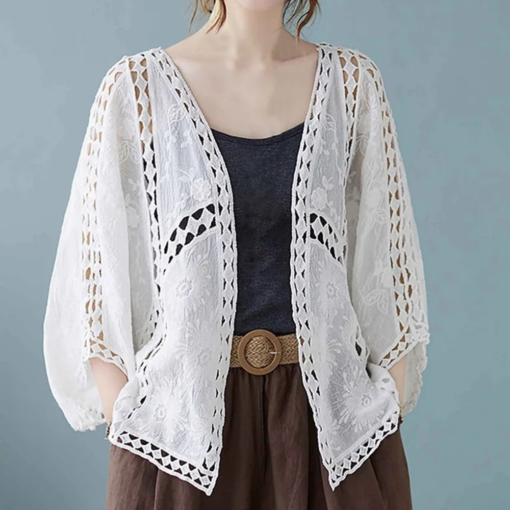 NWT Amber Skies White Floral Embroidered Crochet Open Cardigan Women’s Medium